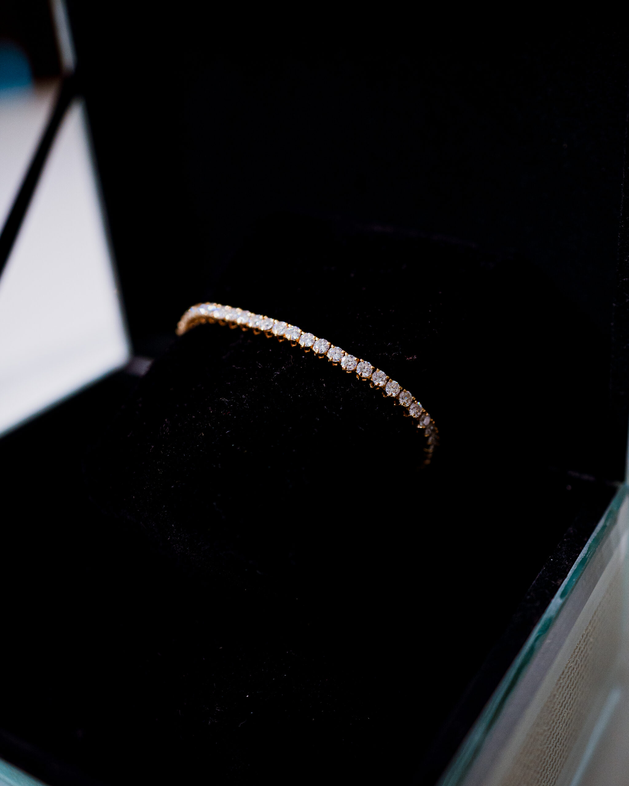 Bracelete Riviera Dourado com Cristais