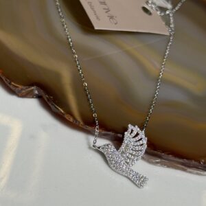 Colar Pomba da Paz com Moissanites