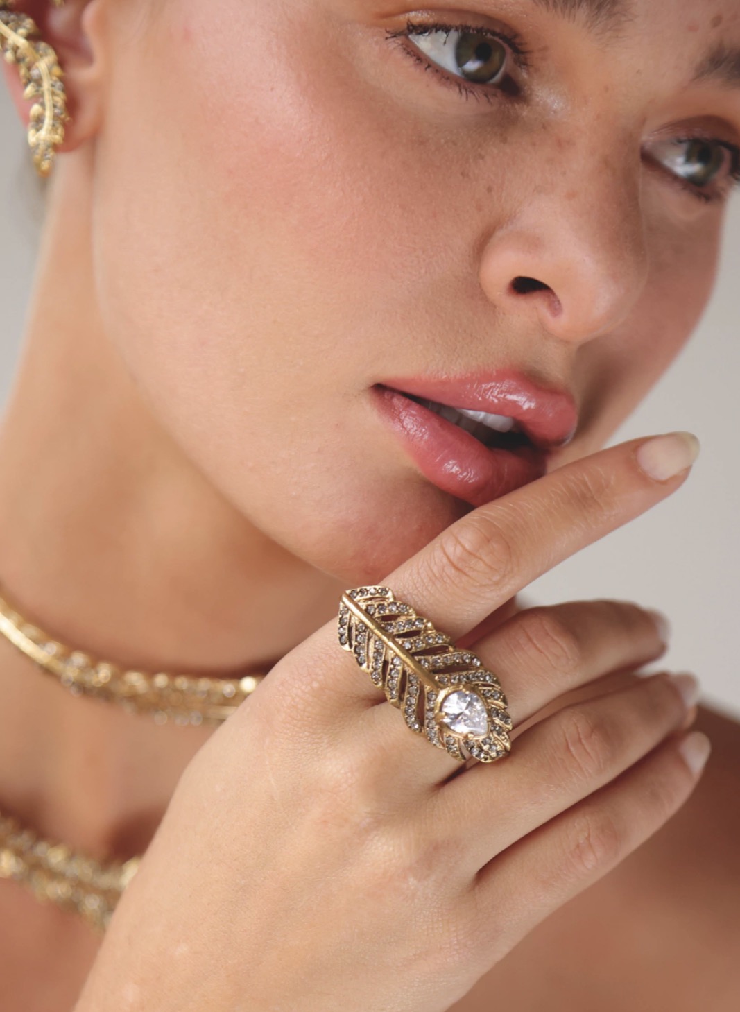 Anel Pavão Plumagem