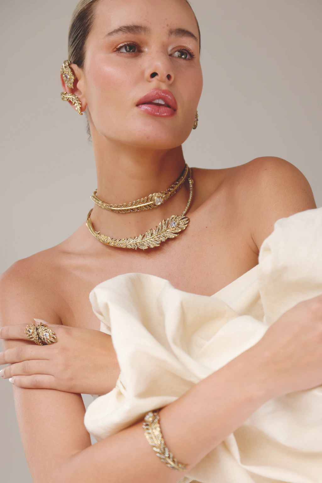 Choker Pavão - Ouro Vintage