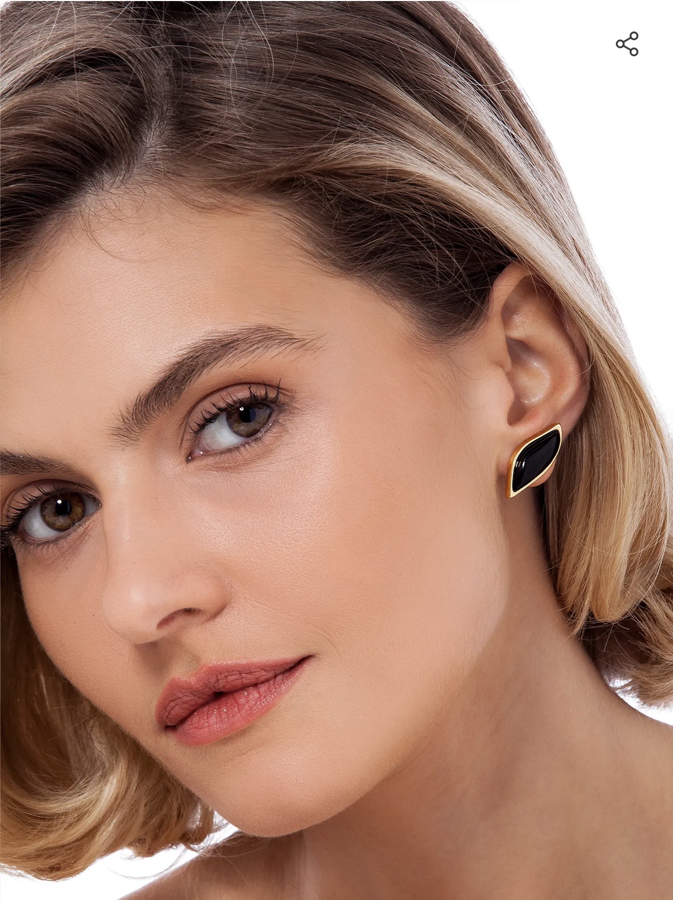 Brinco Folha Obsidiana Preto